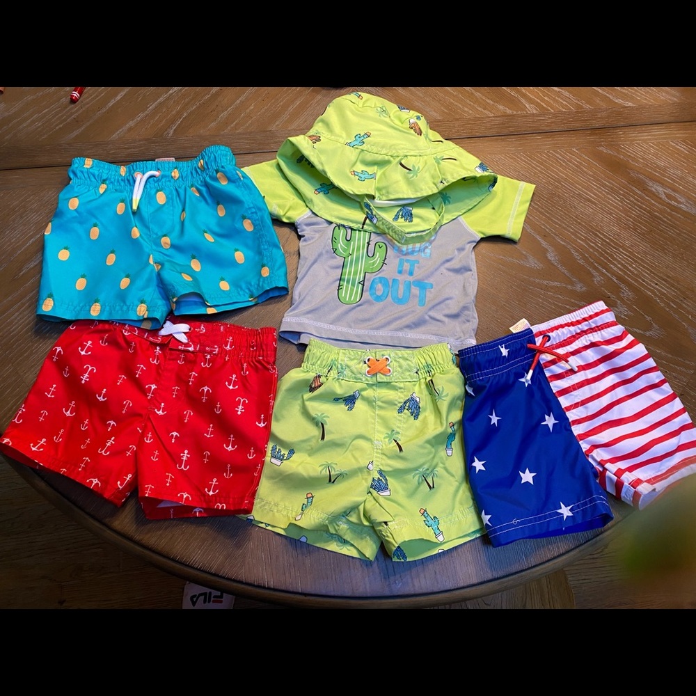 🏊12-18m toddler swim suit bundle ❤️
